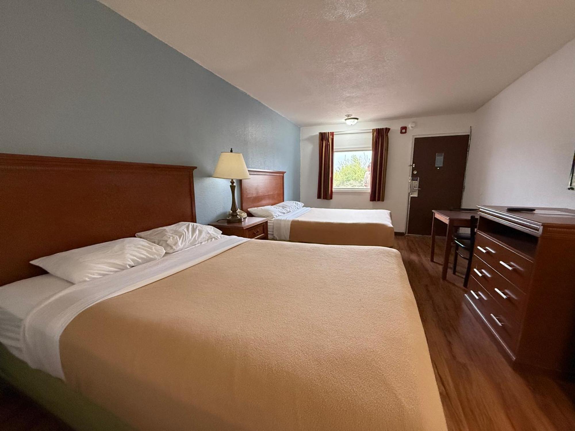 Relax Inn & Suites 마툰 외부 사진